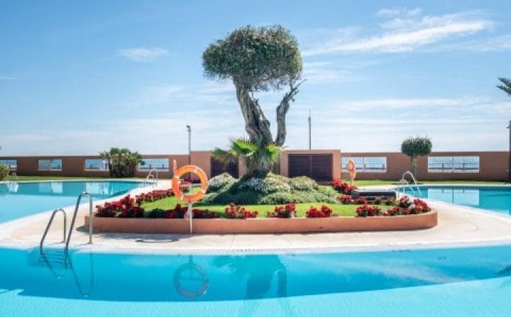 3 quarto Apartamento para venda em Puerto Banus com piscina garagem - 1 400 000 € (Ref: 10001697)