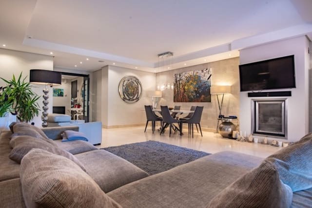 3 quarto Apartamento para venda em Puerto Banus, Marbella com piscina garagem - 1 400 000 € (Ref: 10001697)