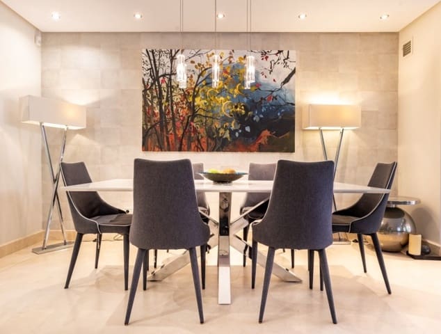 3 quarto Apartamento para venda em Puerto Banus, Marbella com piscina garagem - 1 400 000 € (Ref: 10001697)