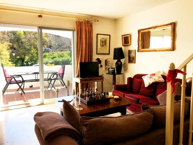 Casa de 4 habitaciones en Nueva Andalucia, Marbella en venta con piscina garaje - 339.000 € (Ref: 10001700)