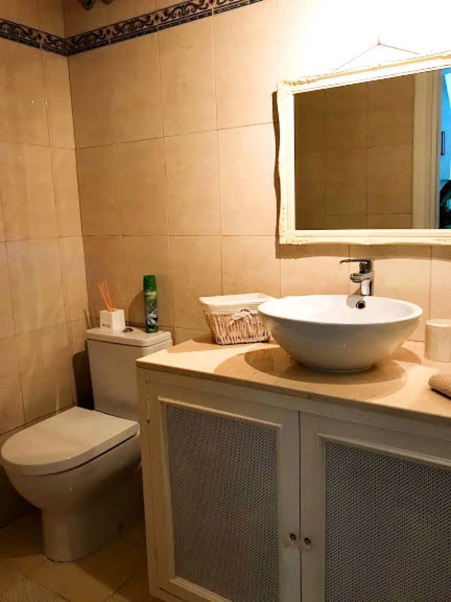 4 bedroom Townhouse for sale in Nueva Andalucia with pool garage - € 339,000 (Ref: 10001700)