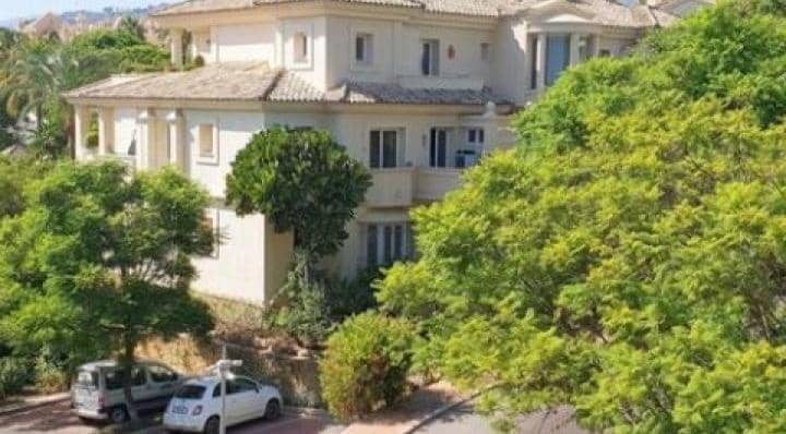 2 soveværelse Penthouse til salg i Marbella med swimmingpool garage - € 495.000 (Ref: 10001701)
