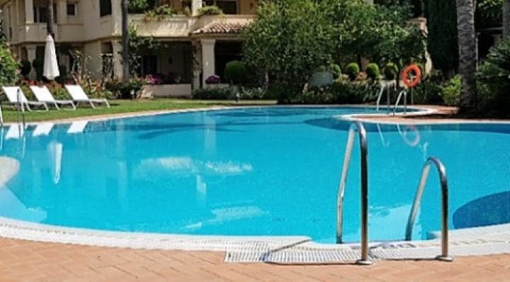 2 soveværelse Penthouse til salg i Marbella med swimmingpool garage - € 495.000 (Ref: 10001701)