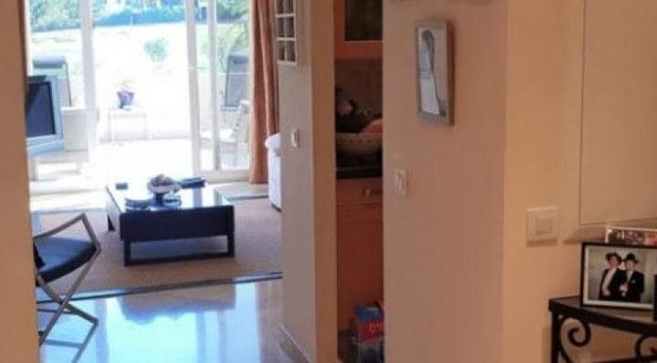 2 soveværelse Penthouse til salg i Marbella med swimmingpool garage - € 495.000 (Ref: 10001701)