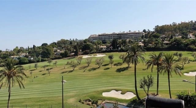 2 soveværelse Penthouse til salg i Marbella med swimmingpool garage - € 495.000 (Ref: 10001701)