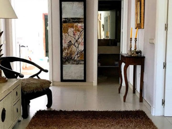 4 soveværelse Villa til salg i Marbella med swimmingpool garage - € 1.395.000 (Ref: 10001702)