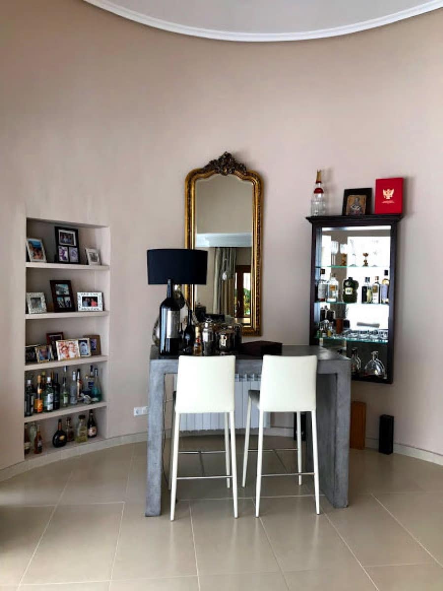 4 soveværelse Villa til salg i Marbella med swimmingpool garage - € 1.395.000 (Ref: 10001702)