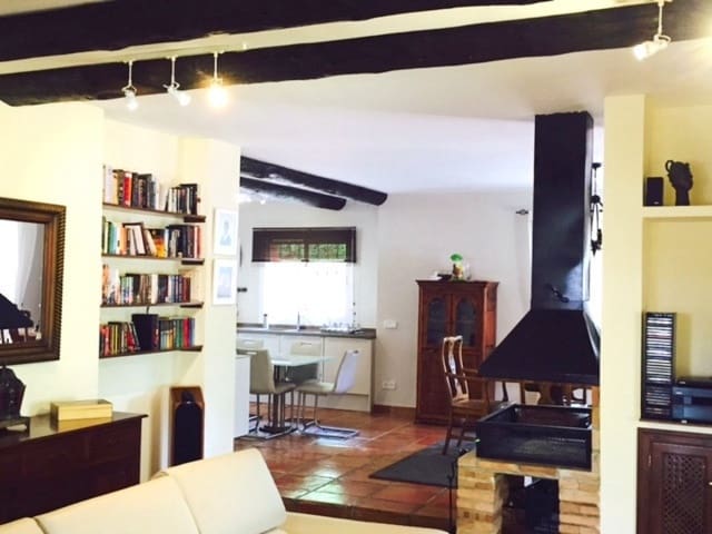 6 chambre Villa/Maison à vendre à Estepona avec piscine garage - 1 615 000 € (Ref: 10001703)