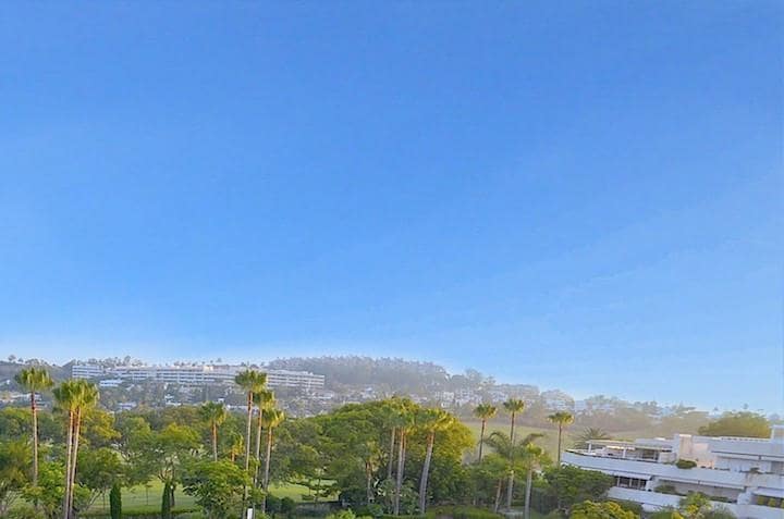 Ático de 4 habitaciones en Marbella en venta con piscina garaje - 2.495.000 € (Ref: 10001705)