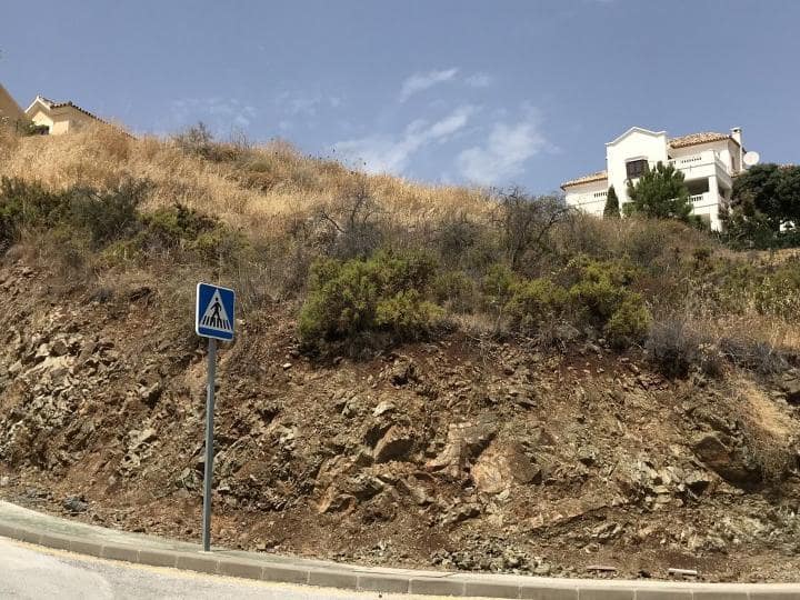 Tomt till salu i Benahavis - 460 000 € (Ref: 10001706)