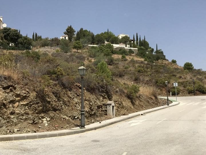 Tomt till salu i Benahavis - 460 000 € (Ref: 10001706)