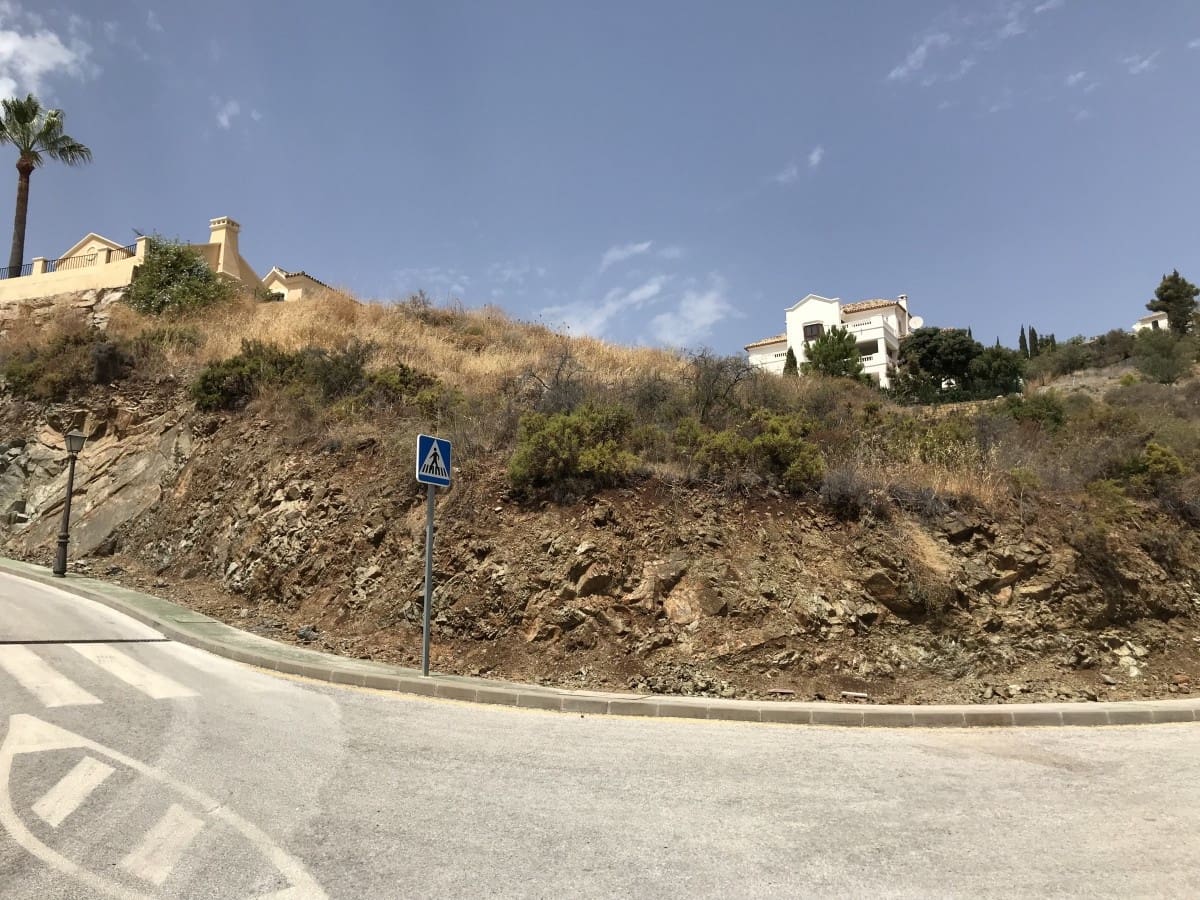 Tomt till salu i Benahavis - 460 000 € (Ref: 10001706)