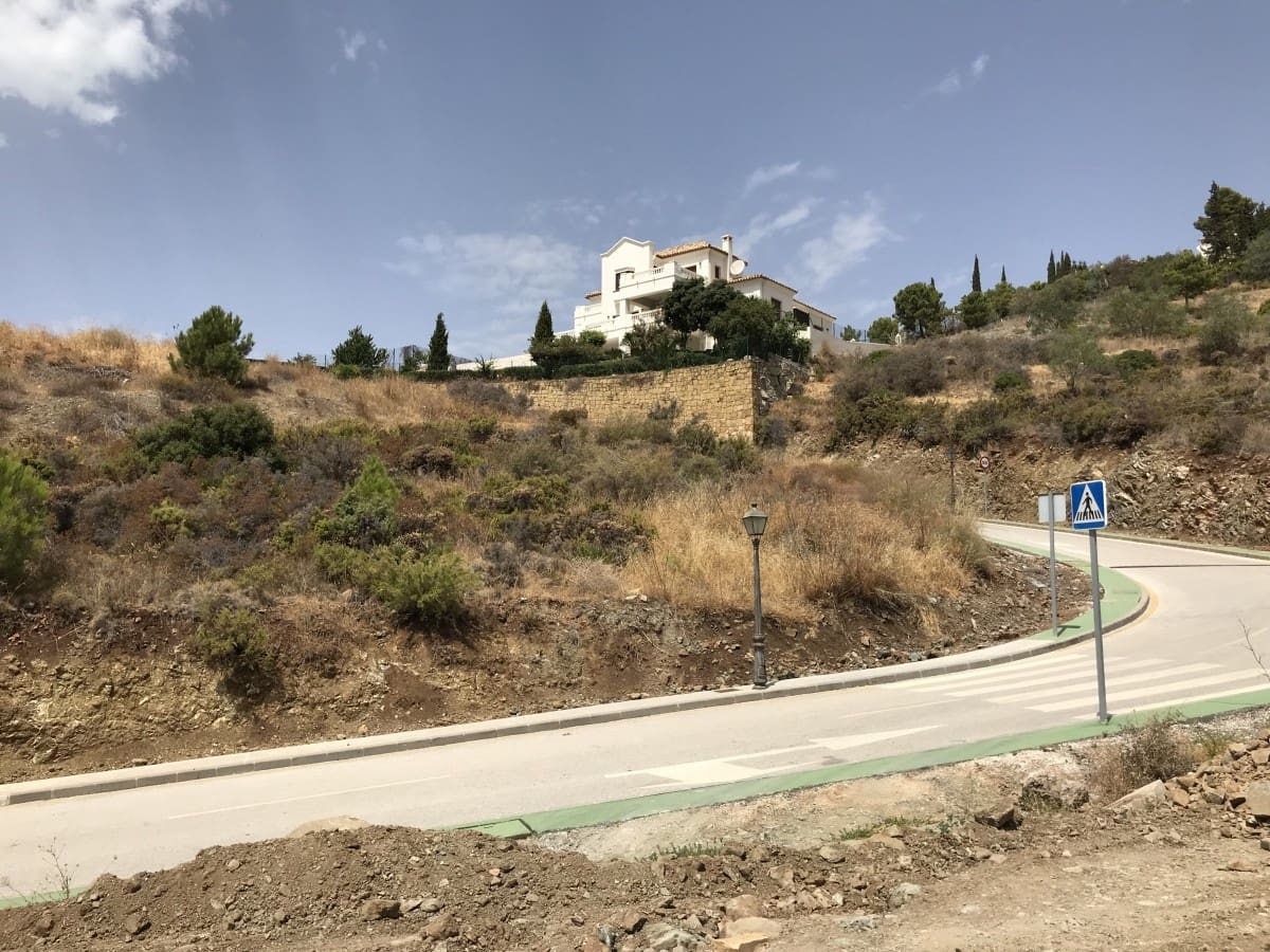 Tomt till salu i Benahavis - 460 000 € (Ref: 10001706)