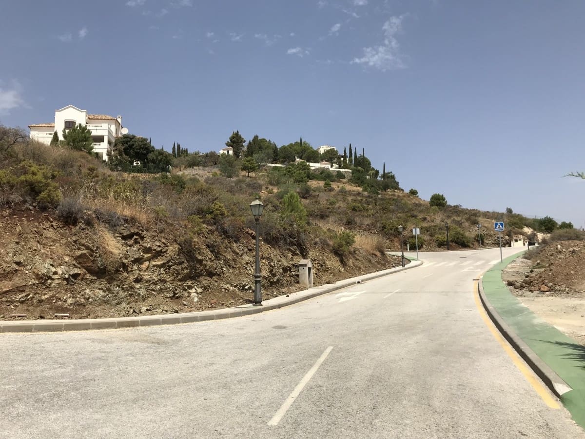 Tomt till salu i Benahavis - 460 000 € (Ref: 10001706)