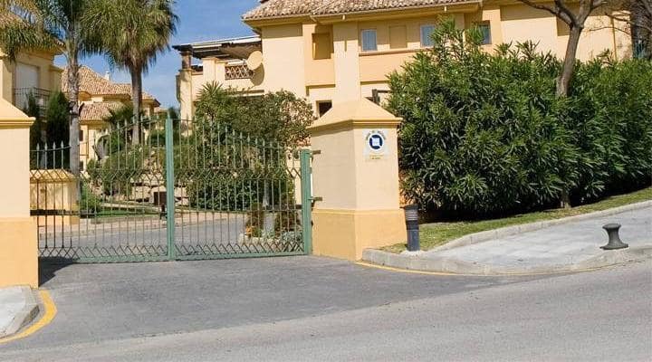 3 slaapkamer Appartement te koop in Marbella met zwembad garage - € 1.500.000 (Ref: 10001707)