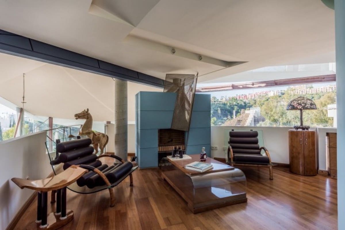 2 bedroom Villa for sale in Marbella with pool - € 2,199,500 (Ref: 10001708)