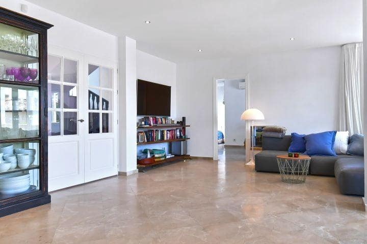 5 Zimmer Villa zu verkaufen in Marbella mit Pool Garage - 1.700.000 € (Ref: 10001711)