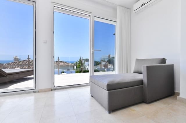 5 Zimmer Villa zu verkaufen in Marbella mit Pool Garage - 1.700.000 € (Ref: 10001711)