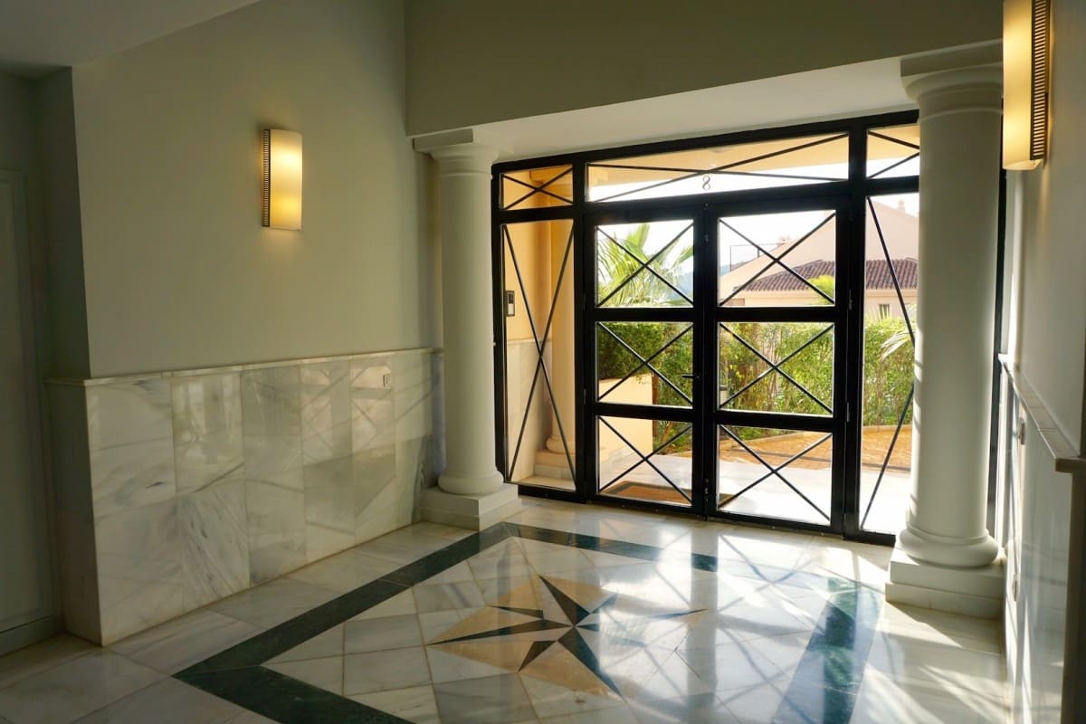 Ático de 3 habitaciones en Marbella en venta con piscina garaje - 875.000 € (Ref: 10001712)