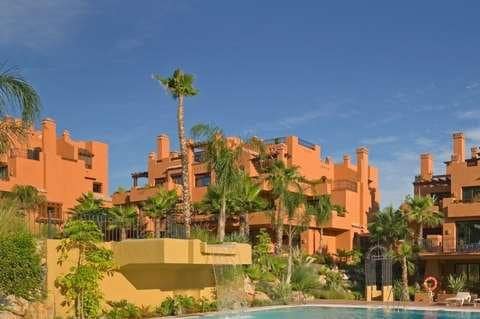 3 soverom Leilighet til salgs i Puerto Banus, Marbella med svømmebasseng garasje - € 900 000 (Ref: 10001713)