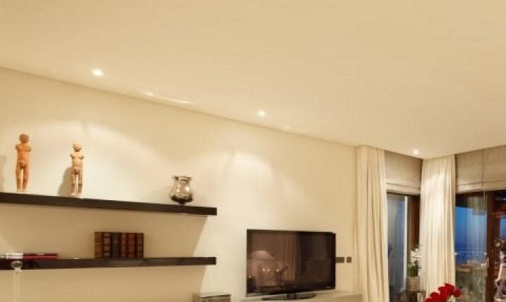 Ático de 3 habitaciones en Estepona en venta con piscina garaje - 2.150.000 € (Ref: 10001715)