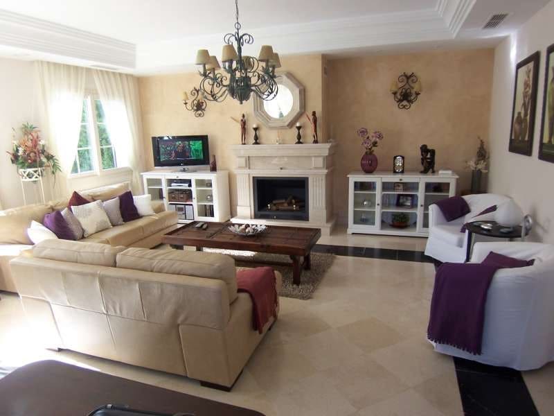 6 chambre Villa/Maison à vendre à Puerto Banus avec piscine garage - 1 250 000 € (Ref: 10001717)