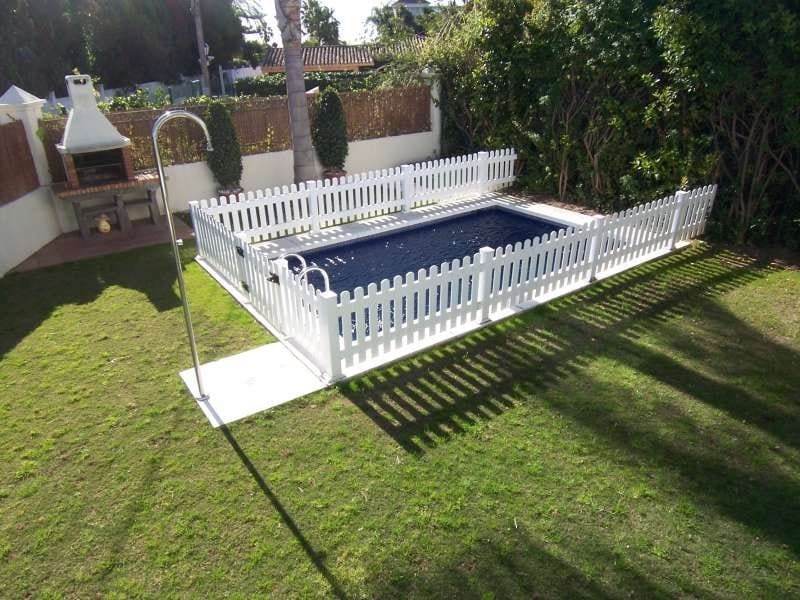 6 chambre Villa/Maison à vendre à Puerto Banus avec piscine garage - 1 250 000 € (Ref: 10001717)