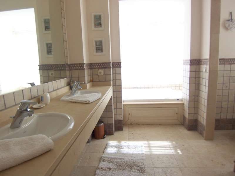6 chambre Villa/Maison à vendre à Puerto Banus avec piscine garage - 1 250 000 € (Ref: 10001717)