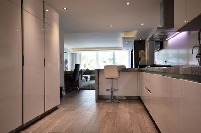 2 slaapkamer Appartement te koop in Golden Mile, Marbella met zwembad garage - € 2.500.000 (Ref: 10001718)
