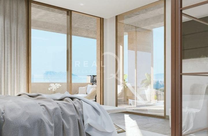 3 sypialnia Apartament na sprzedaż w Marbella z basenem garażem - 565 000 € (Ref: 10001722)