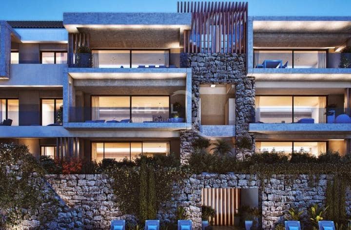 3 sypialnia Apartament na sprzedaż w Marbella z basenem garażem - 565 000 € (Ref: 10001722)