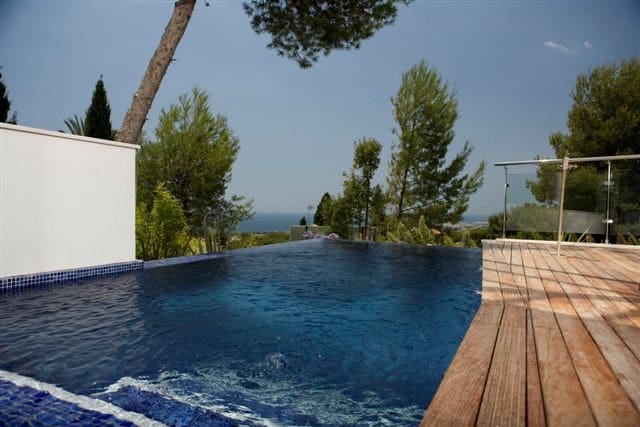 3 sypialnia Dom na sprzedaż w Marbella z basenem garażem - 1 360 000 € (Ref: 10001724)
