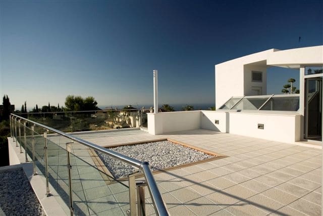 3 sypialnia Dom na sprzedaż w Marbella z basenem garażem - 1 360 000 € (Ref: 10001724)