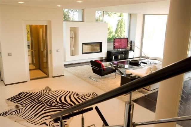 3 sypialnia Dom na sprzedaż w Marbella z basenem garażem - 1 360 000 € (Ref: 10001724)
