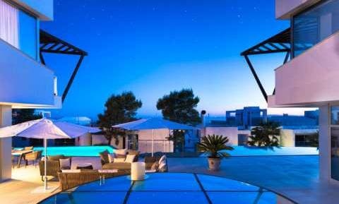 3 sypialnia Apartament na sprzedaż w Marbella z basenem garażem - 1 365 000 € (Ref: 10001725)