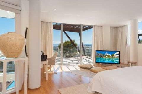 3 sypialnia Apartament na sprzedaż w Marbella z basenem garażem - 1 365 000 € (Ref: 10001725)
