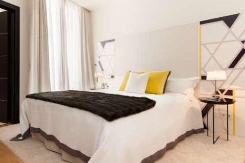 3 sypialnia Apartament na sprzedaż w Marbella z basenem garażem - 1 365 000 € (Ref: 10001725)