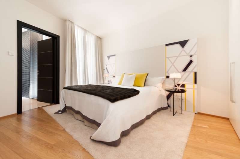 3 sypialnia Apartament na sprzedaż w Marbella z basenem garażem - 1 365 000 € (Ref: 10001725)