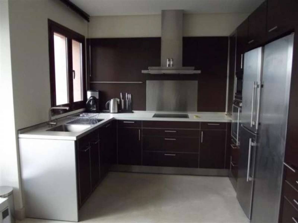 Apartamento de 2 habitaciones en Marbella en venta con piscina garaje - 1.200.000 € (Ref: 10001726)