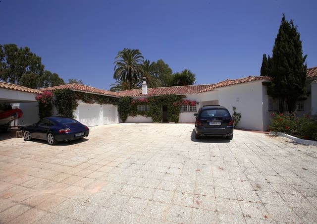 Chalet de 5 habitaciones en Marbella en venta con piscina garaje - 3.200.000 € (Ref: 10001727)