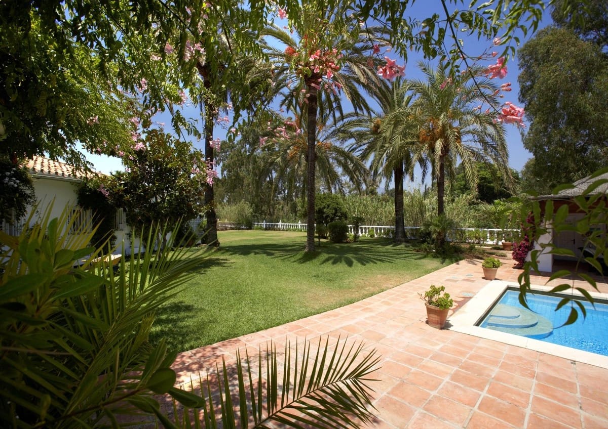 Chalet de 5 habitaciones en Marbella en venta con piscina garaje - 3.200.000 € (Ref: 10001727)