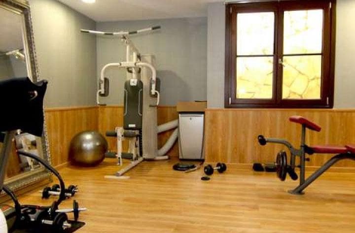 6 sypialnia Willa na sprzedaż w Benahavis z basenem garażem - 3 195 000 € (Ref: 10001729)