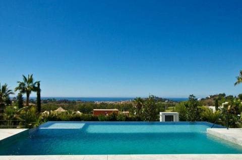 Chalet de 4 habitaciones en Benahavís en venta con piscina garaje - 3.700.000 € (Ref: 10001730)