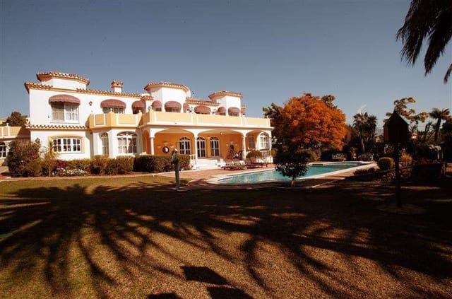 Chalet de 7 habitaciones en Benahavís en venta con piscina garaje - 3.495.000 € (Ref: 10001731)