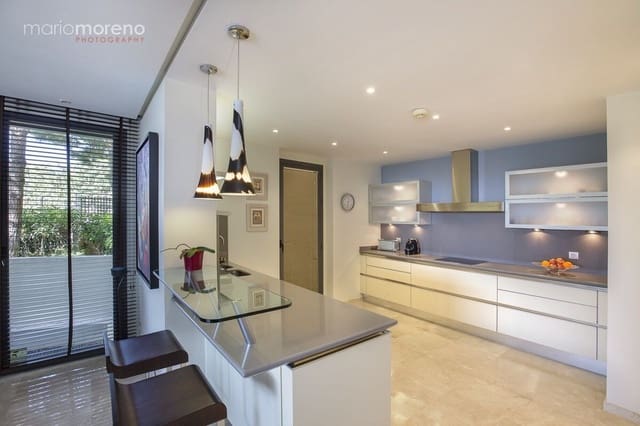 3 soveværelse Lejlighed til salg i Marbella med swimmingpool garage - € 1.200.000 (Ref: 10001732)