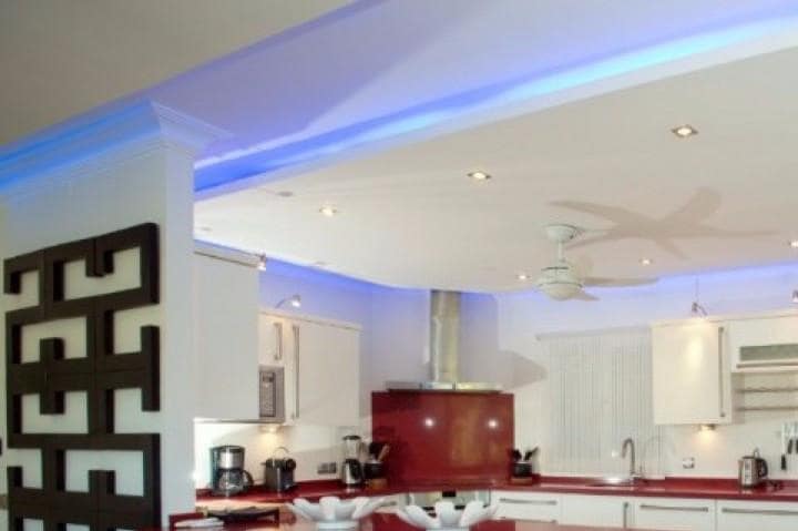 5 slaapkamer Villa te koop in Marbella met zwembad garage - € 2.499.000 (Ref: 10001733)