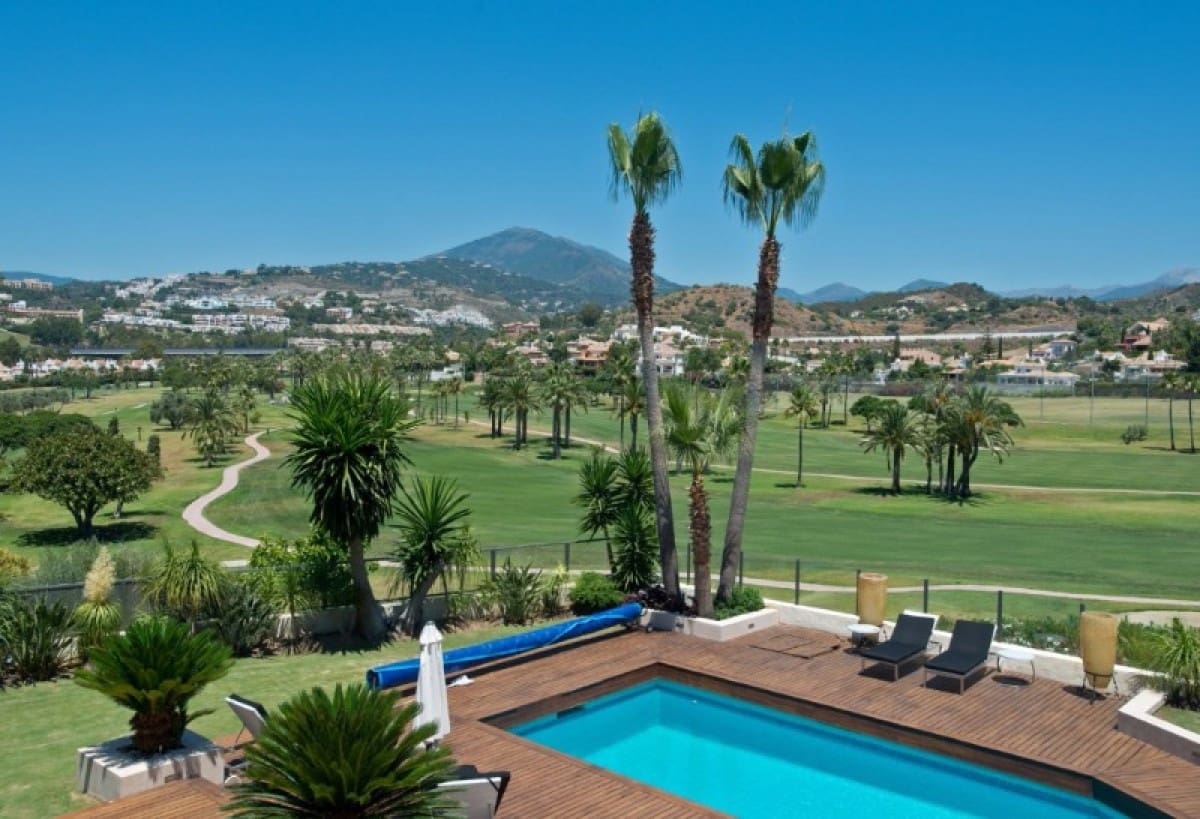 5 slaapkamer Villa te koop in Marbella met zwembad garage - € 2.499.000 (Ref: 10001733)