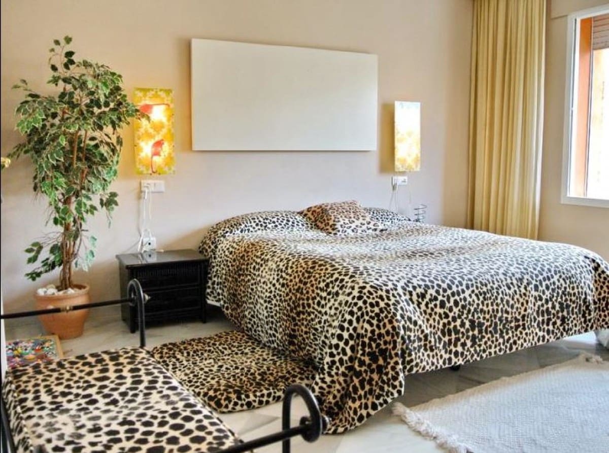 3 sypialnia Dom na sprzedaż w Nueva Andalucia z basenem - 425 000 € (Ref: 10001737)