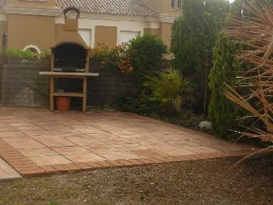3 sypialnia Willa na sprzedaż w Marbella z basenem - 479 500 € (Ref: 10001739)