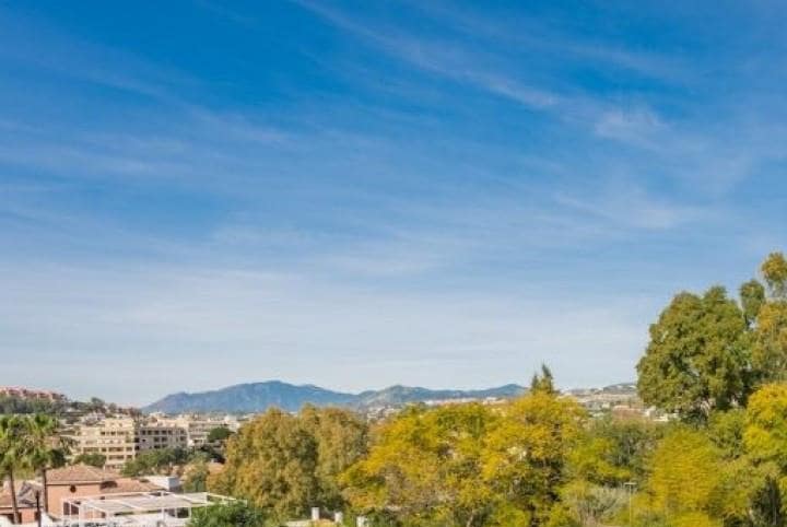 3 sypialnia Dom na sprzedaż w Marbella z basenem garażem - 475 000 € (Ref: 10001740)